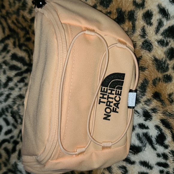 The North Face Fanny - Picture 9 of 12